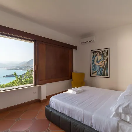 فندق مبيت وإفطار Crawford 4*