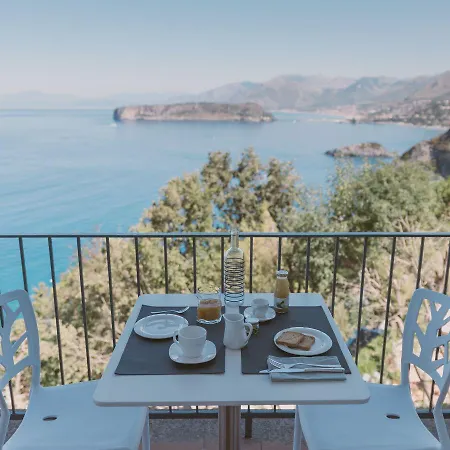 Crawford 4* San Nicola Arcella