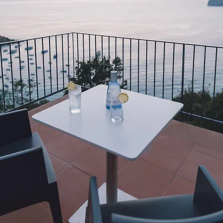 Crawford فندق مبيت وإفطار سان نيكولا أرسيلا