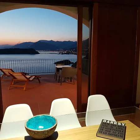 Crawford فندق مبيت وإفطار 4*