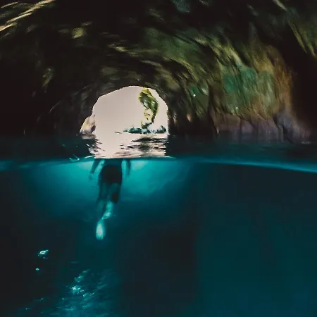 Crawford 4* سان نيكولا أرسيلا